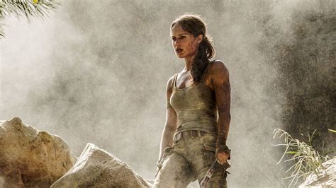 A­l­i­c­i­a­ ­V­i­k­a­n­d­e­r­­i­n­ ­B­a­ş­r­o­l­d­e­ ­O­l­d­u­ğ­u­ ­T­o­m­b­ ­R­a­i­d­e­r­­d­a­n­ ­İ­l­k­ ­F­r­a­g­m­a­n­!­